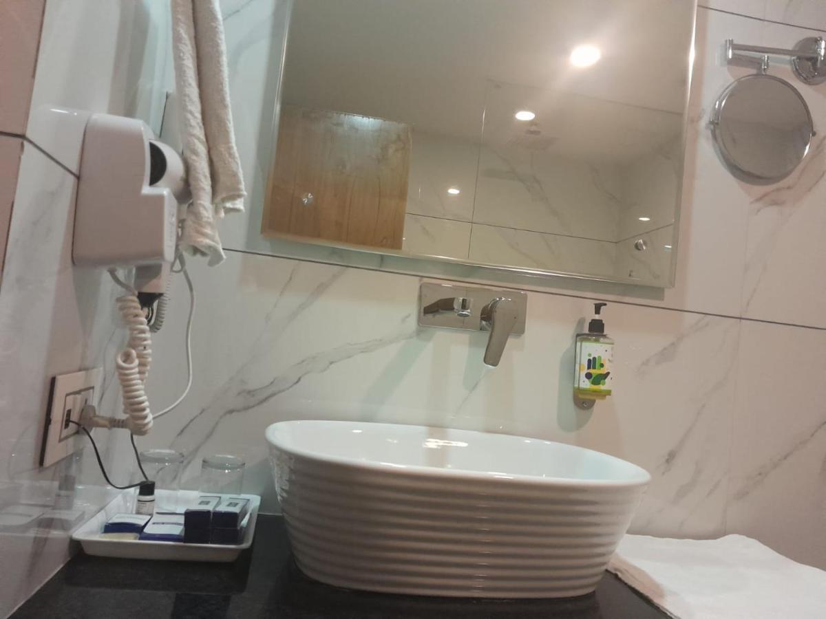 Banyan Hotel&Restro Hisār Eksteriør billede