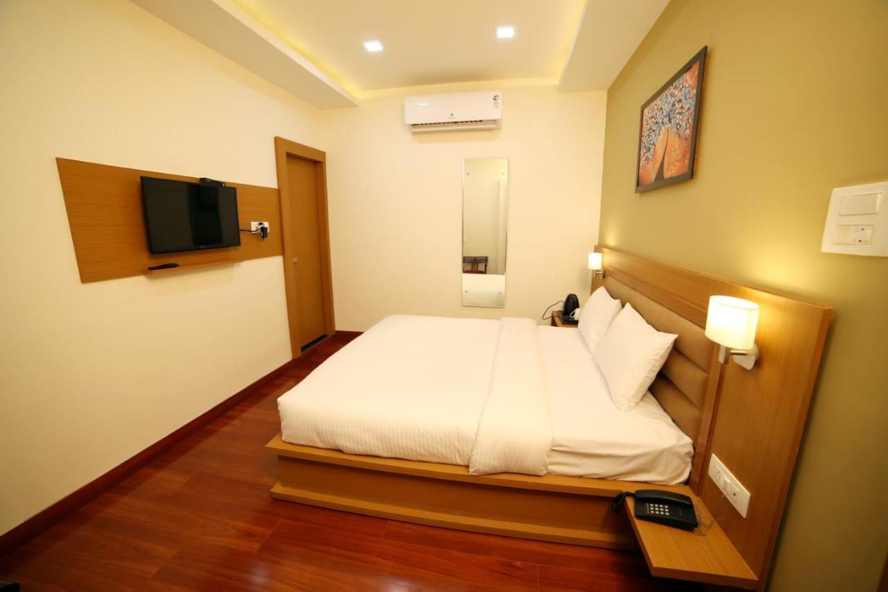 Banyan Hotel&Restro Hisār Eksteriør billede